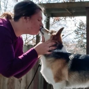 Meet your Posher, Annika